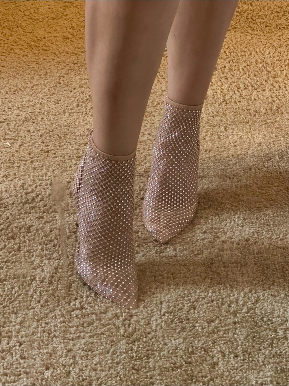 Vince Camuto Sparkling Mesh Designer Heel size 8 silver heel, see through mesh